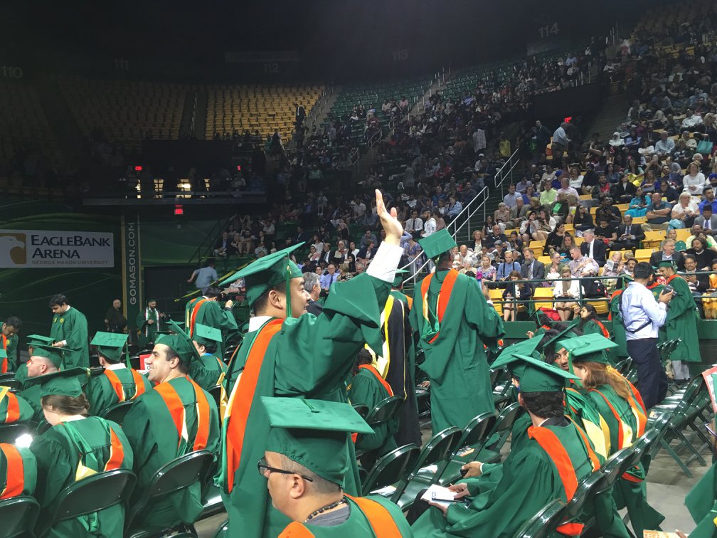 32764902_10155244823950047_4912709199483371520_n